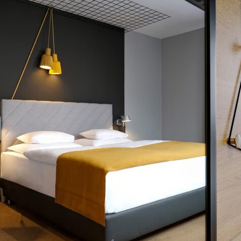 Acom Hotel, Facelift