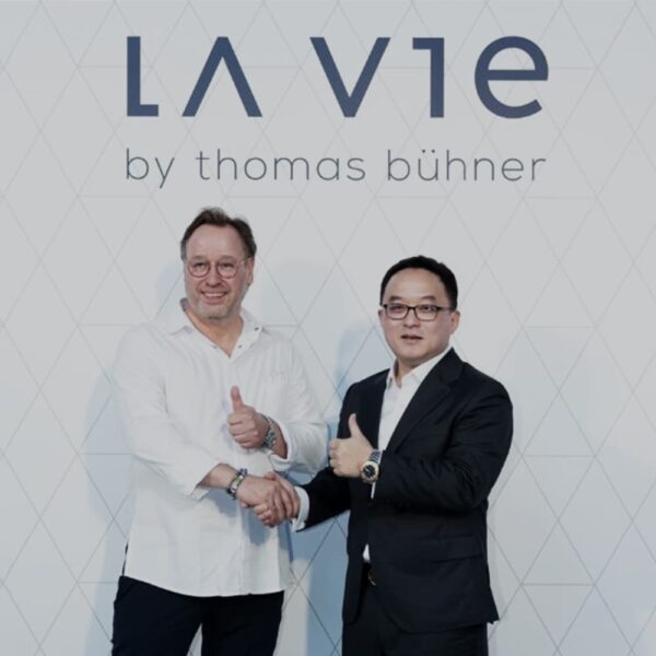 Neuer&ouml;ffnung: La Vie by Thomas B&uuml;hner