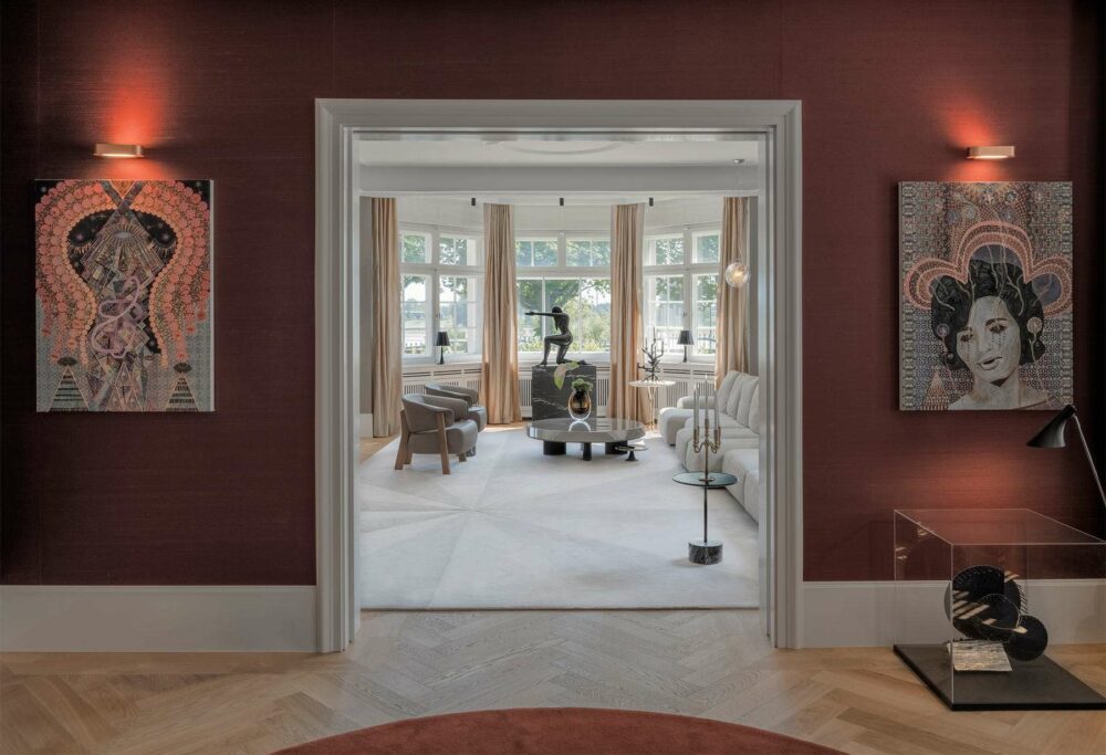 &bdquo;Kunst ist eine Allesk&ouml;nnerin&ldquo; &mdash; Wie Kitzig Design Studios mit Bildern, Fotos und Skulpturen kreative Arbeitsr&auml;ume schafft