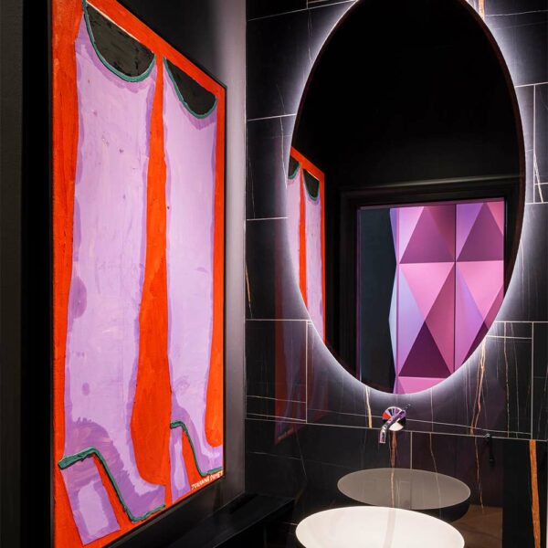 &bdquo;Kunst ist eine Allesk&ouml;nnerin&ldquo; &mdash; Wie Kitzig Design Studios mit Bildern, Fotos und Skulpturen kreative Arbeitsr&auml;ume schafft