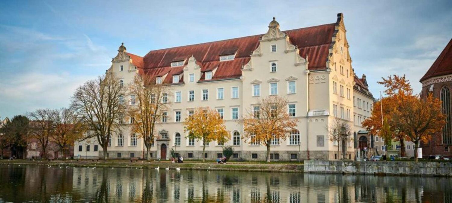 Neuer&ouml;ffnung &mdash; Hotel Amalia startet im ehemaligen Postamt in Landshut